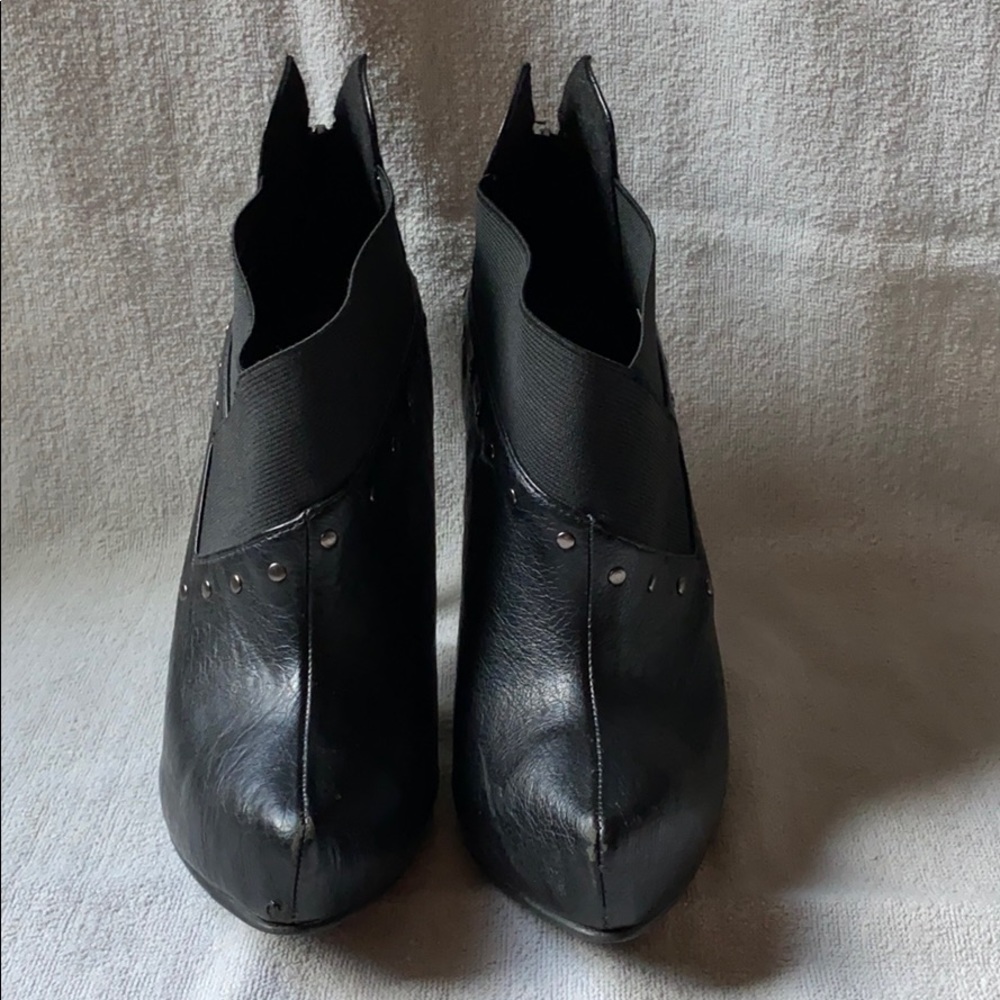 Dereon Boots‎ - Picture 2 of 4